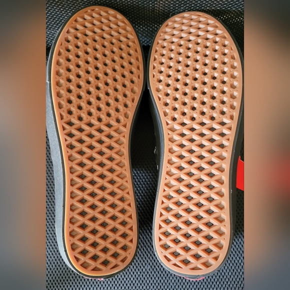 (SOLD) Vans Coldhearted Comfycush Authentic Skate Shoes Size 11 Mens NIB - Picture 9 of 14